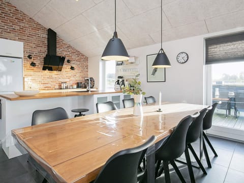 Bay & Brick Apartment in Løkken