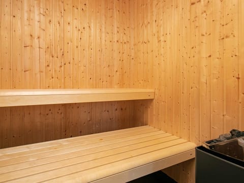 Bay & Brick Apartment in Løkken