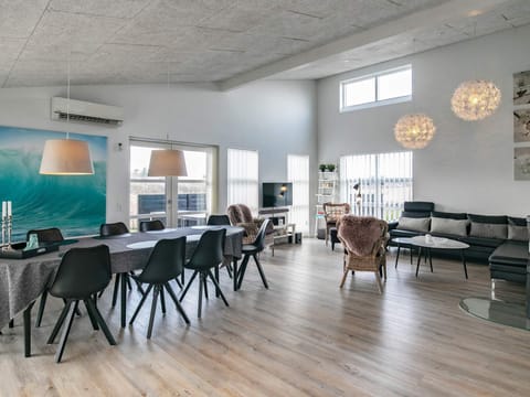 Fire and Waves Apartment in Løkken