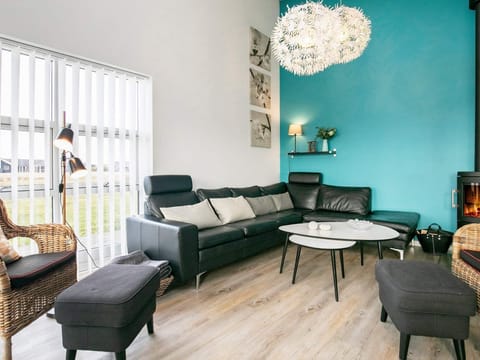 Fire and Waves Apartment in Løkken