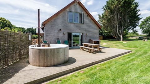 Green Springtide Apartment in East Devon District