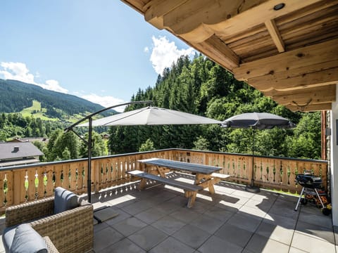 Chalet Bliss Apartment in Salzburgerland