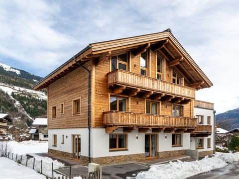 Dancing Snowflakes Apartment in Salzburgerland
