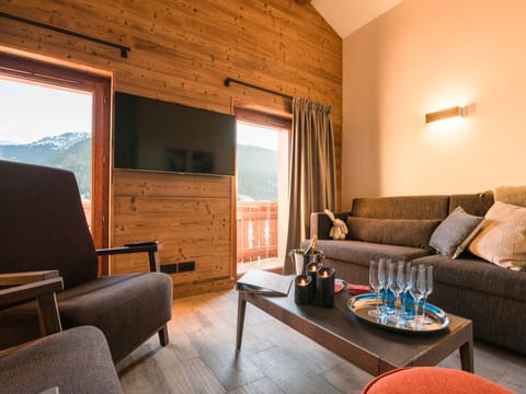 Mauve Mountain Apartment in Megève
