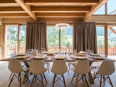 From Les Portes to the Piste Apartment in Megève