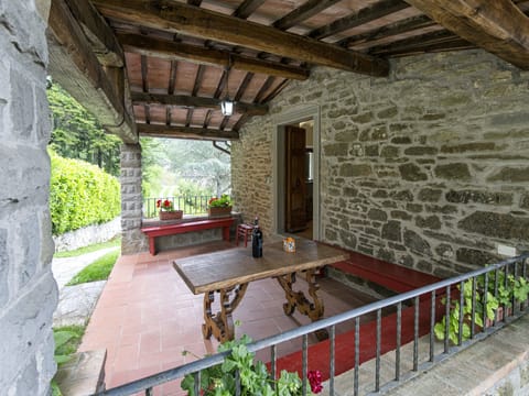 Rolling Vineyards Apartment in Umbria