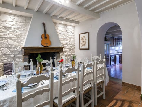 Rolling Vineyards Apartment in Umbria