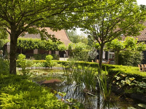 Water Poppies Apartment in Venlo