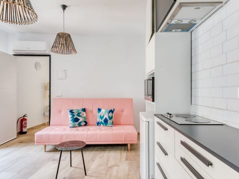 Cotton Candy & Mint Apartment in Safor