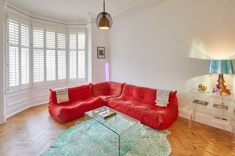 Art Pop on Sea Apartment in Saltburn-by-the-Sea