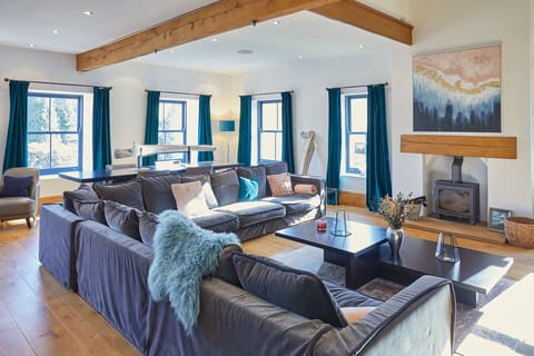 Social In Style Apartment in England