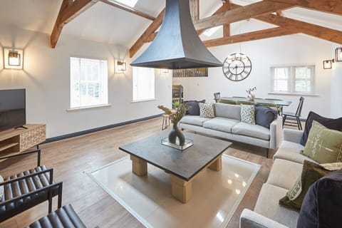 The Climbing Daisy Apartment in England