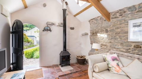 The Shoemaker's Shop Cabin in Llansteffan