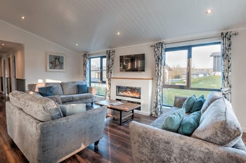 Misty Lake Apartment in West Devon District