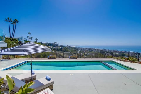 Whitewater Watcher Apartment in La Jolla