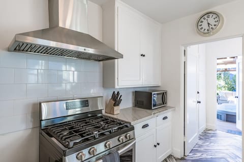 Realm of Palms Apartment in La Jolla Shores