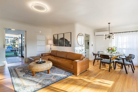 Realm of Palms Apartment in La Jolla Shores