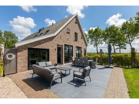 Meadow Lodge Apartment in Vrouwenpolder
