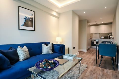 Parkway Fountain  Apartment in Welwyn Garden City