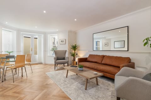 Master Draughtsman Apartment in Wales