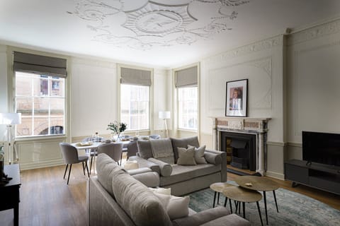 White Cherries  Apartment in Shrewsbury