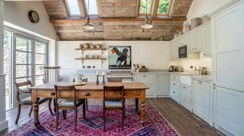 Brook & Brick Apartment in West Oxfordshire District