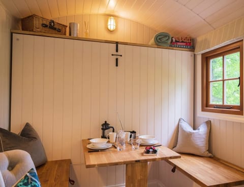 The Essential Retreat Apartment in Wycombe District