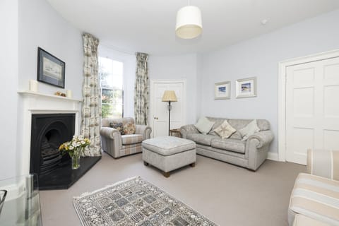 New Town Charm Apartment in Edinburgh