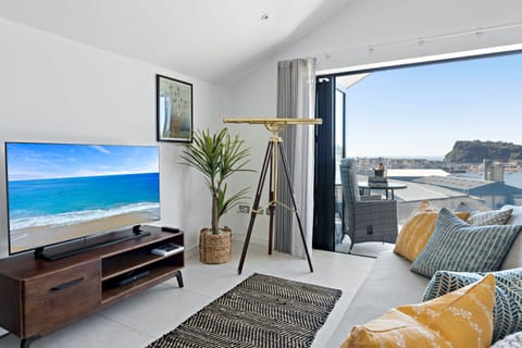 Siren's Call Apartment in Teignmouth