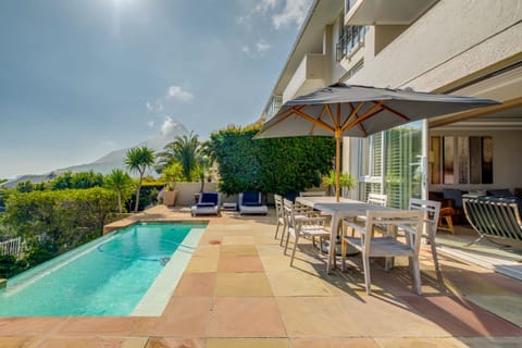 Light Above Apartment in Camps Bay