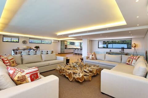 The Gaia Tree Apartment in Camps Bay