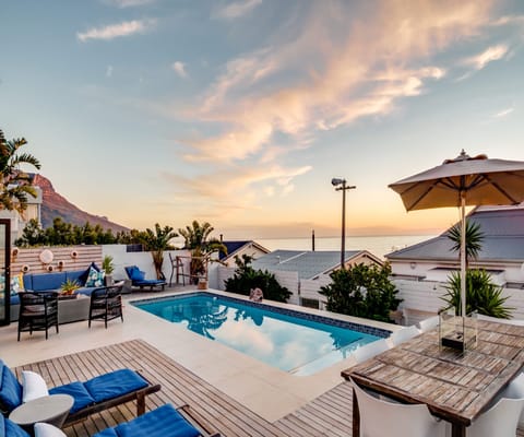 Other Side of Paradise Apartment in Camps Bay