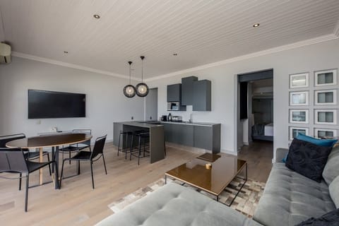 Bay of Palms Apartment in Camps Bay