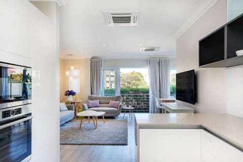 The Dandelion Clock Apartment in Camps Bay