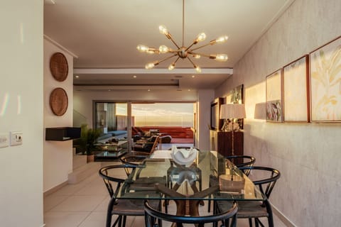 South Atlantic Spectacular Apartment in Camps Bay
