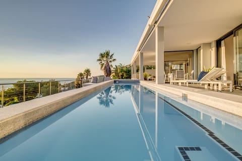 Ethereal Dream Apartment in Camps Bay