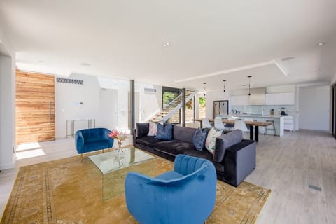 Bliss in Bakoven Apartment in Camps Bay