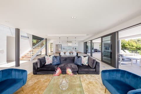 Bliss in Bakoven Apartment in Camps Bay