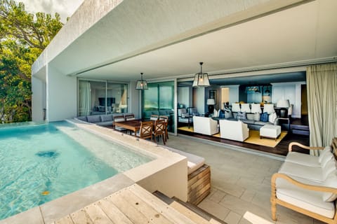 Shades of Sea Apartment in Camps Bay