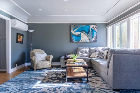 Earth & Sage Apartment in Echo Park