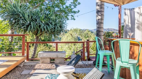 Earth & Sage Apartment in Echo Park