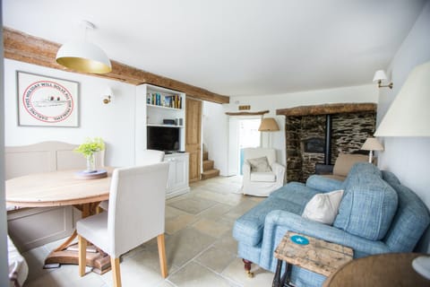 Seaside Nostalgia Cabin in Woolacombe