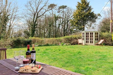 Scones & Clotted Cream Apartment in Teignbridge