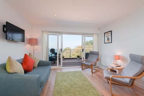 Verdant Bay Apartment in Brixham
