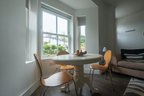 Stroke of Inspiration Apartment in Henley-on-Thames