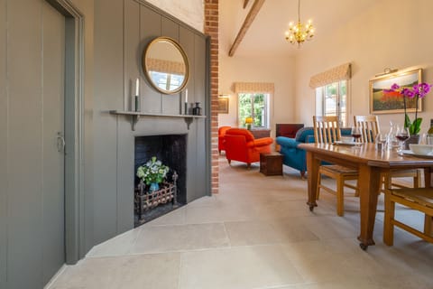 Country Coach House Apartment in Babergh District