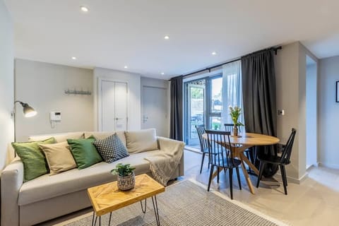 When the Lakes Call Apartment in England