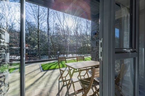 When the Lakes Call Apartment in England