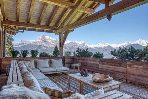 The Fox in the Snow  Apartment in Combloux