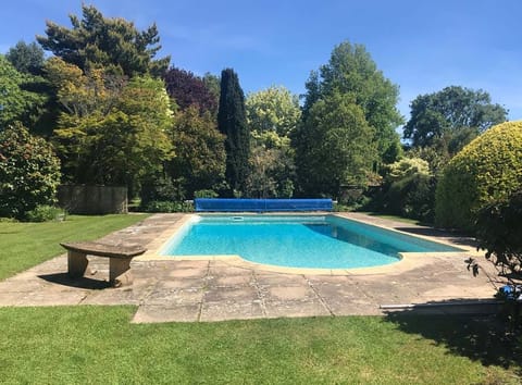 Tea & Cake Apartment in North Dorset District